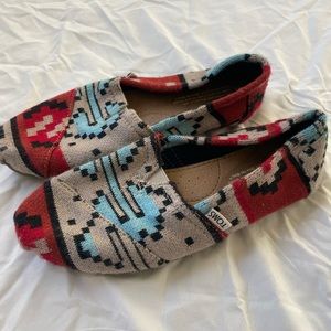 ✨ Toms Shoes ✨